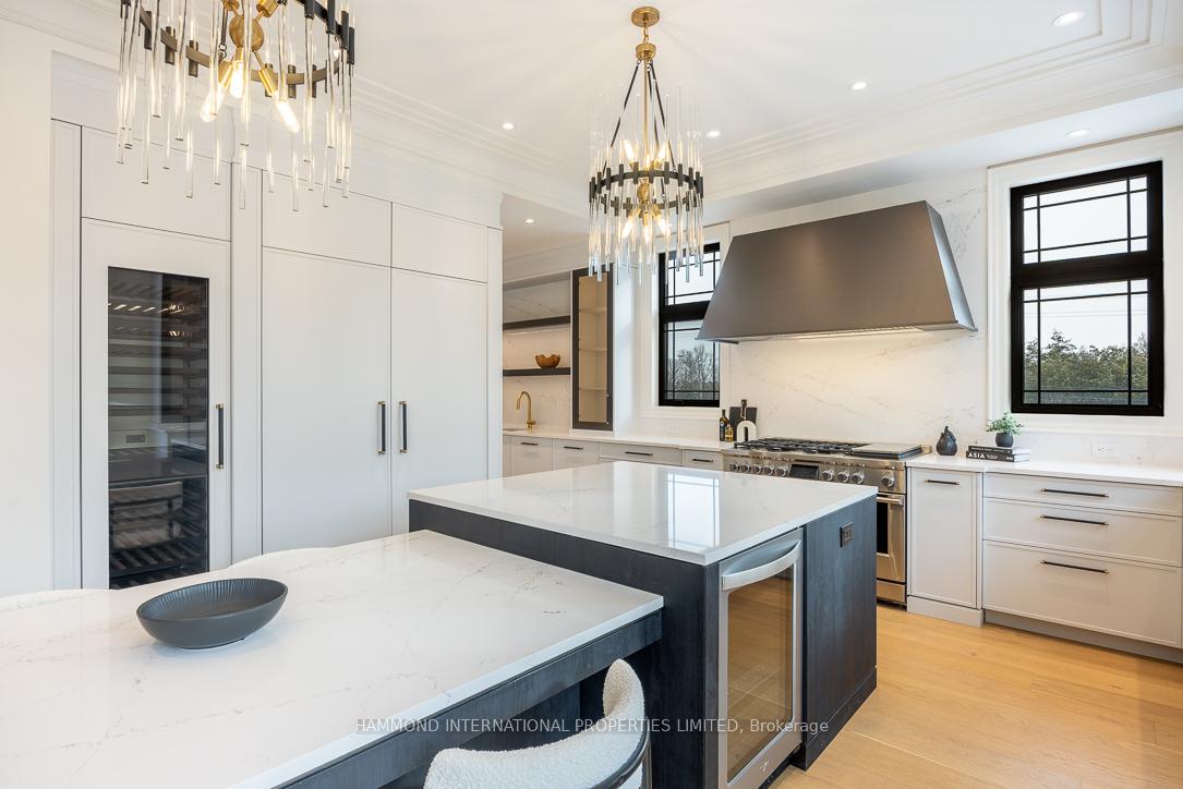 Photo 2 of 58 Fanning Mills Circle, Vaughan, Patterson — HOMEH