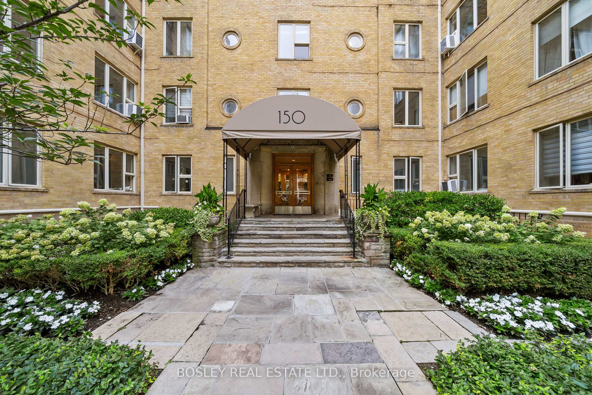 Photo 4 of Unit 210, 150 Farnham Avenue, Toronto, Yonge-St. Clair — HOMEH