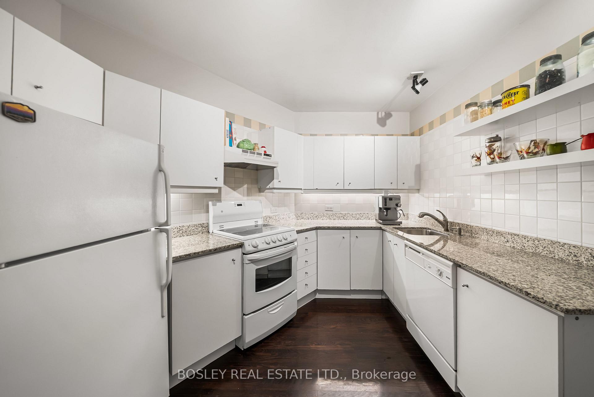 Photo 15 of Unit 210, 150 Farnham Avenue, Toronto, Yonge-St. Clair — HOMEH
