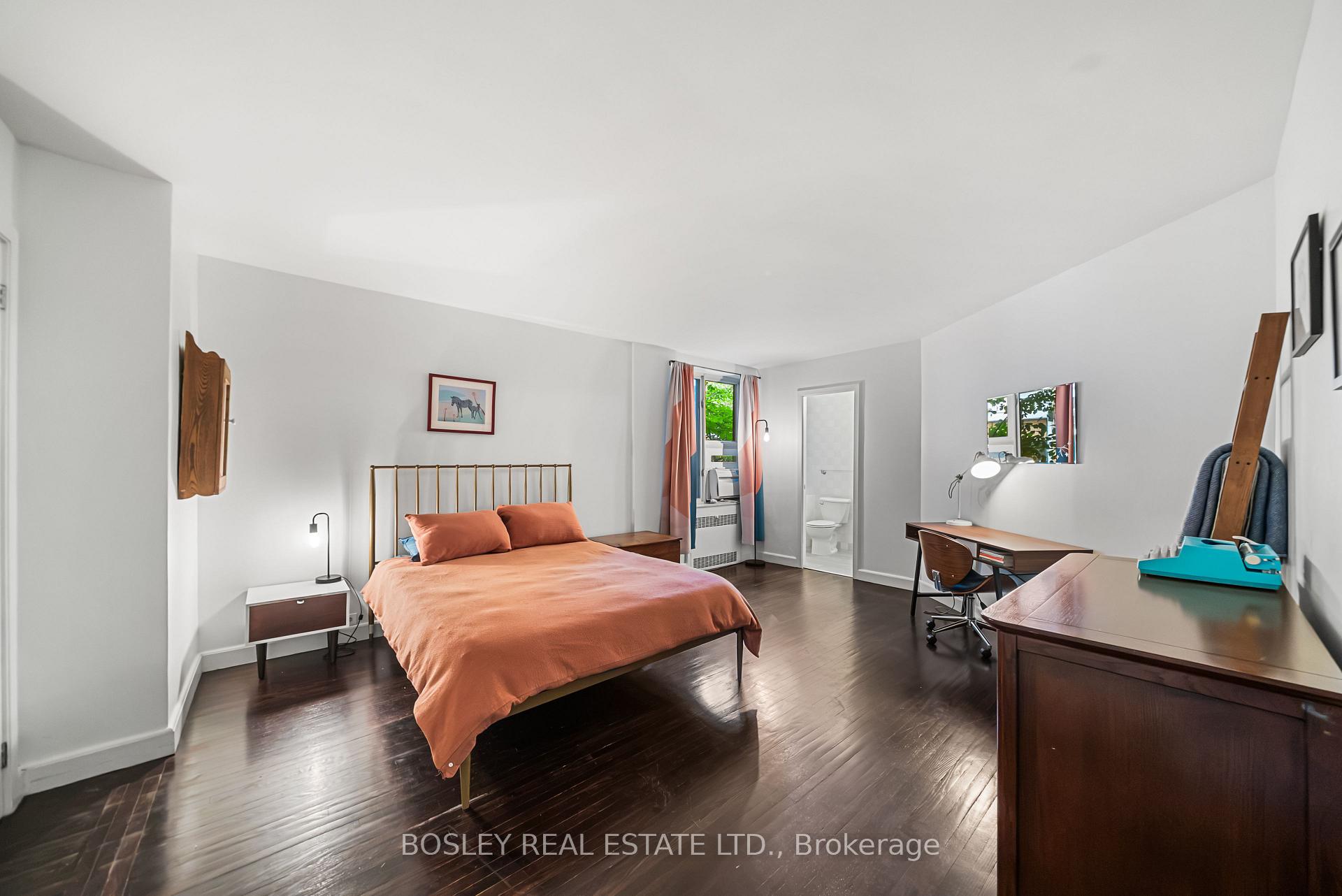 Photo 18 of Unit 210, 150 Farnham Avenue, Toronto, Yonge-St. Clair — HOMEH