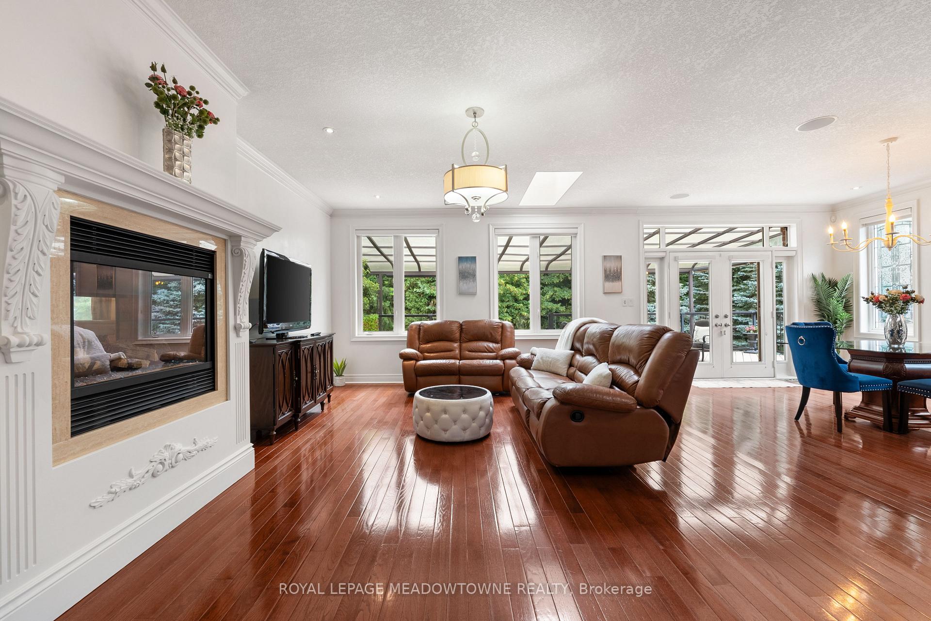 Photo 11 of 17 Mcnutt Street, Brampton, Bram West — HOMEH