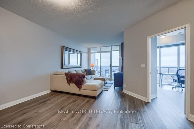 Photo 7 of Unit 2202, 90 Absolute Avenue, Mississauga, City Centre — HOMEH