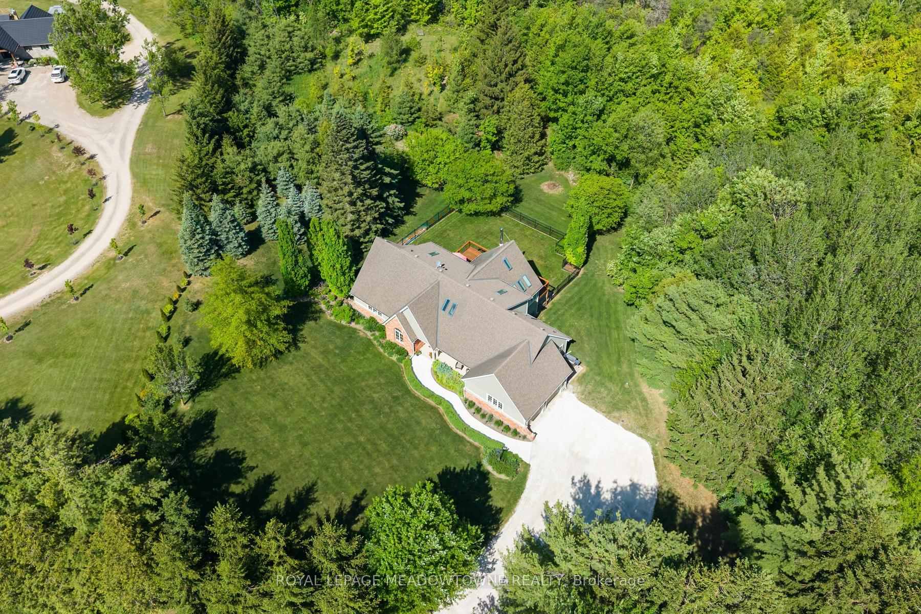 Photo 2 of 5263 Tenth Line, Erin, Rural Erin — HOMEH