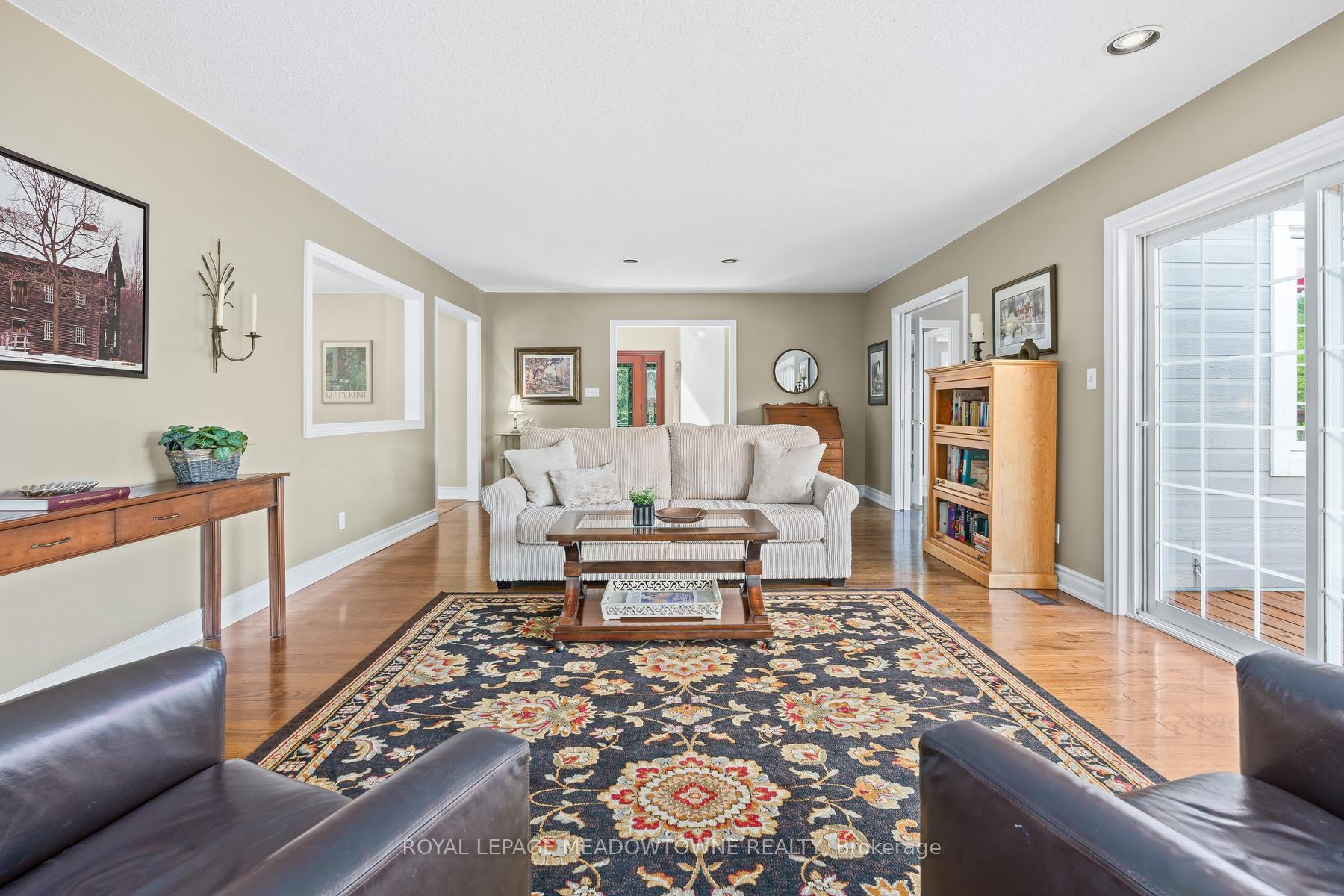 Photo 10 of 5263 Tenth Line, Erin, Rural Erin — HOMEH