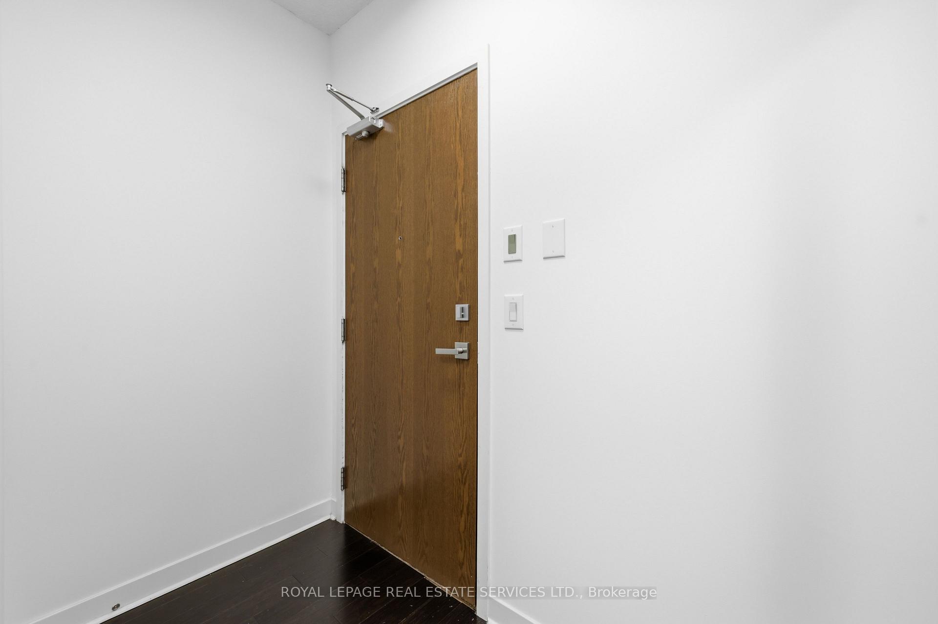 Photo 6 of Unit 3002, 360 Square One Drive, Mississauga, City Centre — HOMEH