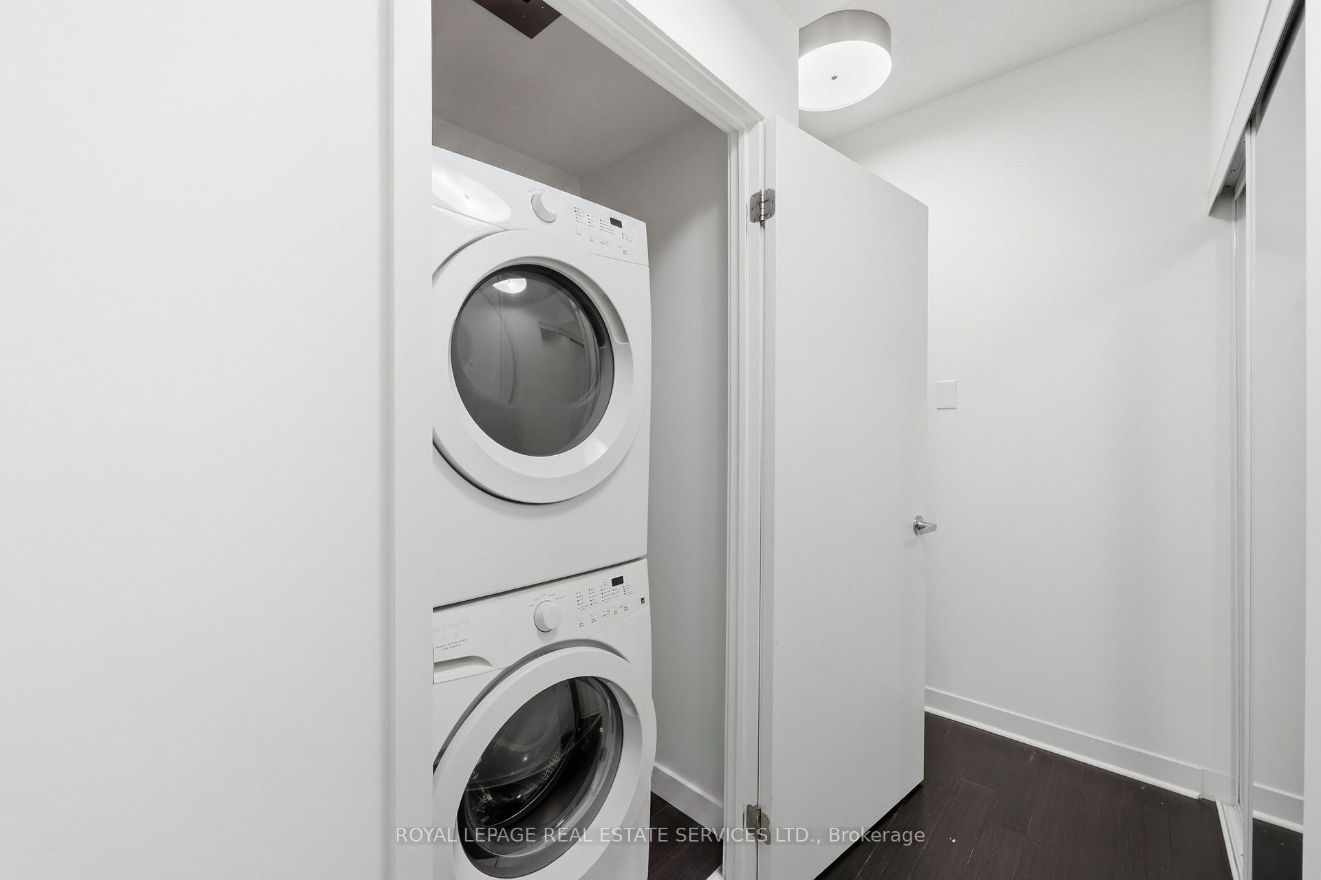 Photo 10 of Unit 3002, 360 Square One Drive, Mississauga, City Centre — HOMEH