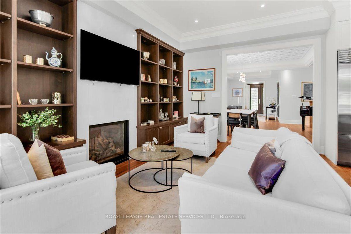Photo 11 of 40 Divadale Drive, Toronto, Leaside — HOMEH