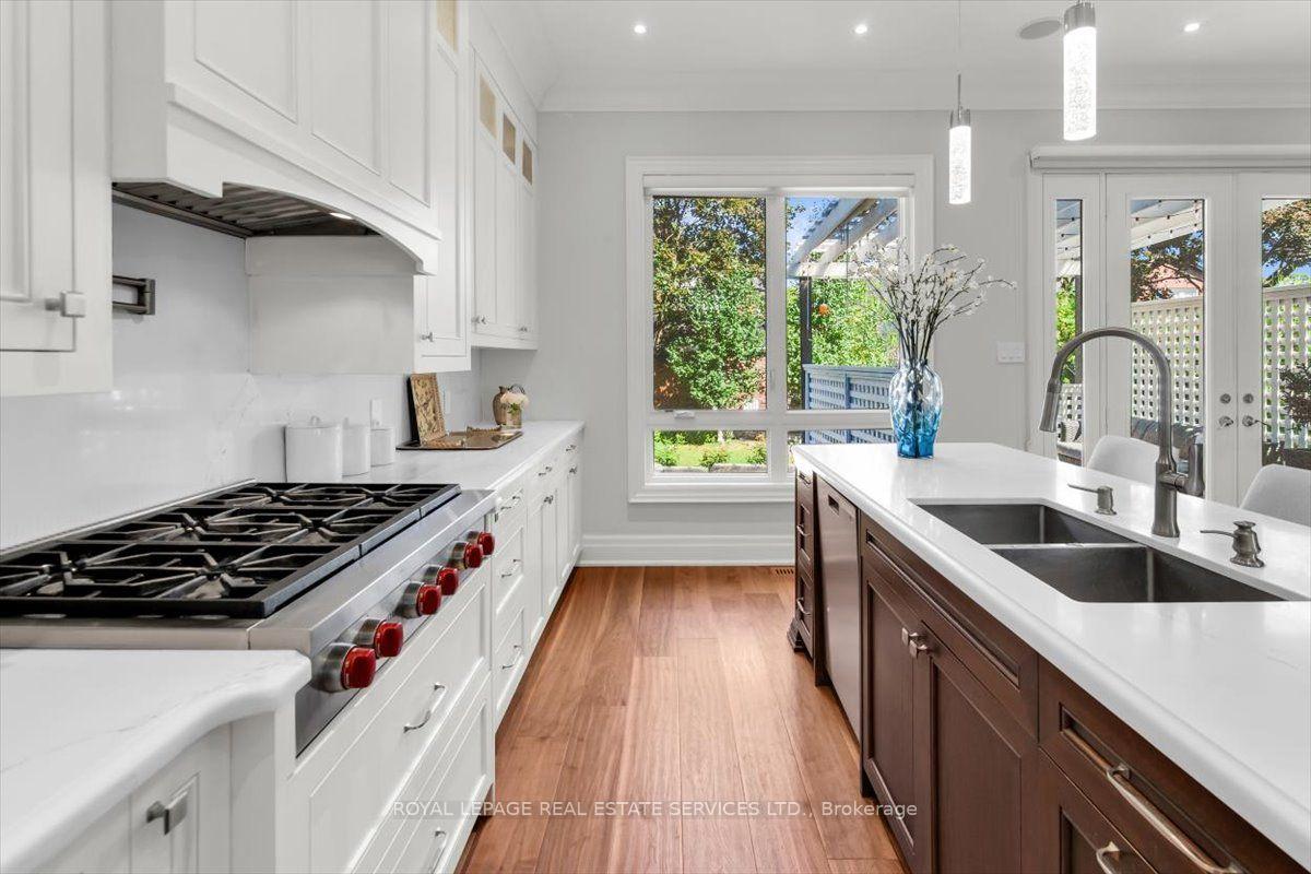 Photo 15 of 40 Divadale Drive, Toronto, Leaside — HOMEH