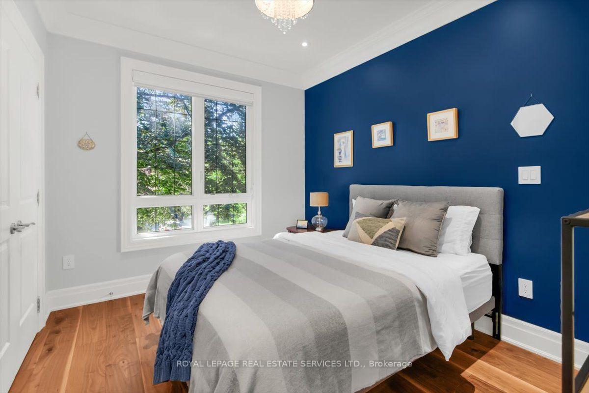 Photo 20 of 40 Divadale Drive, Toronto, Leaside — HOMEH