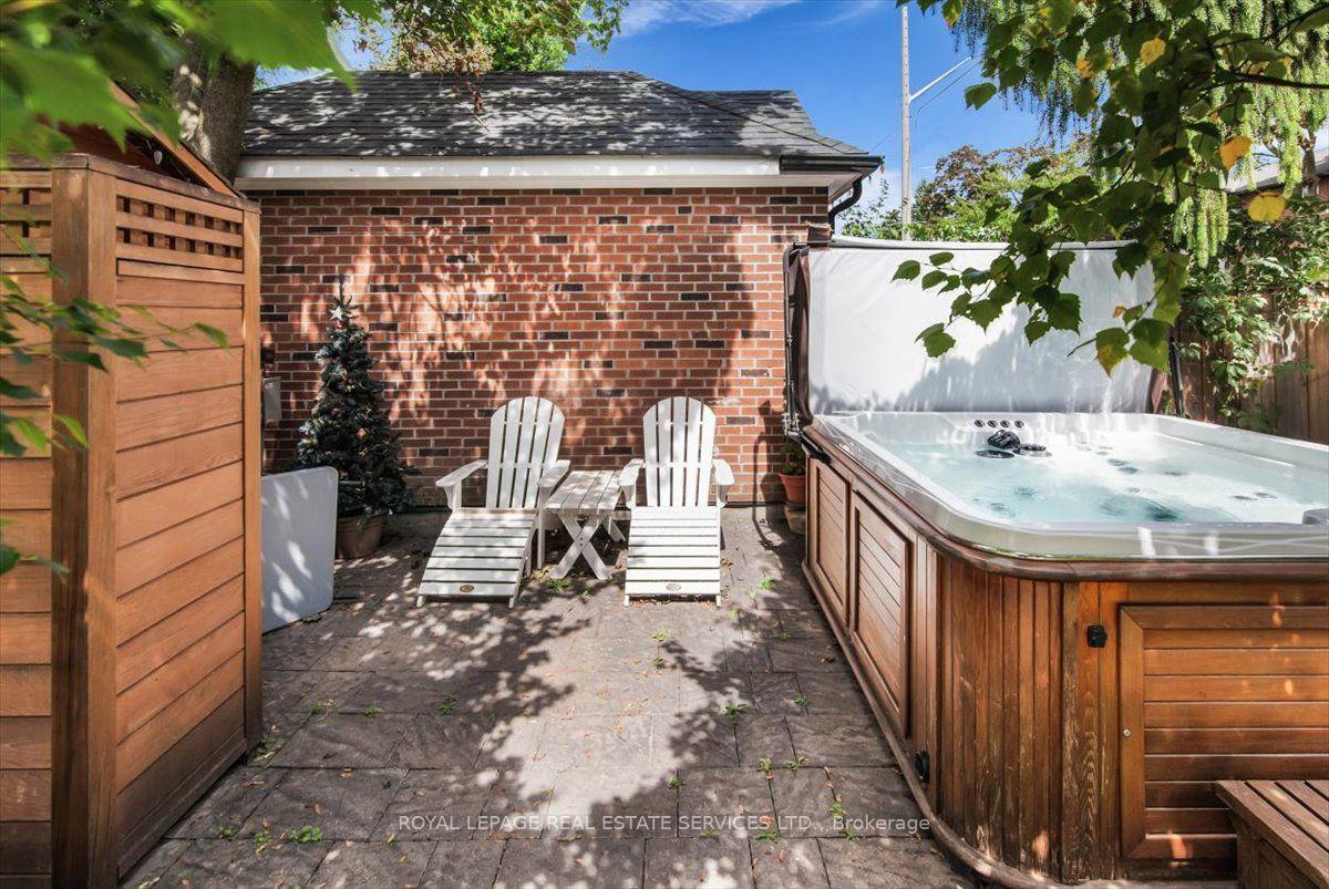 Photo 45 of 40 Divadale Drive, Toronto, Leaside — HOMEH