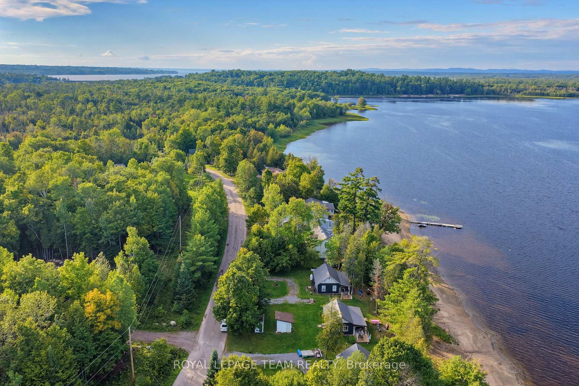 Photo 2 of 754 Forest Park Road, Laurentian Valley, Laurentian Valley — HOMEH