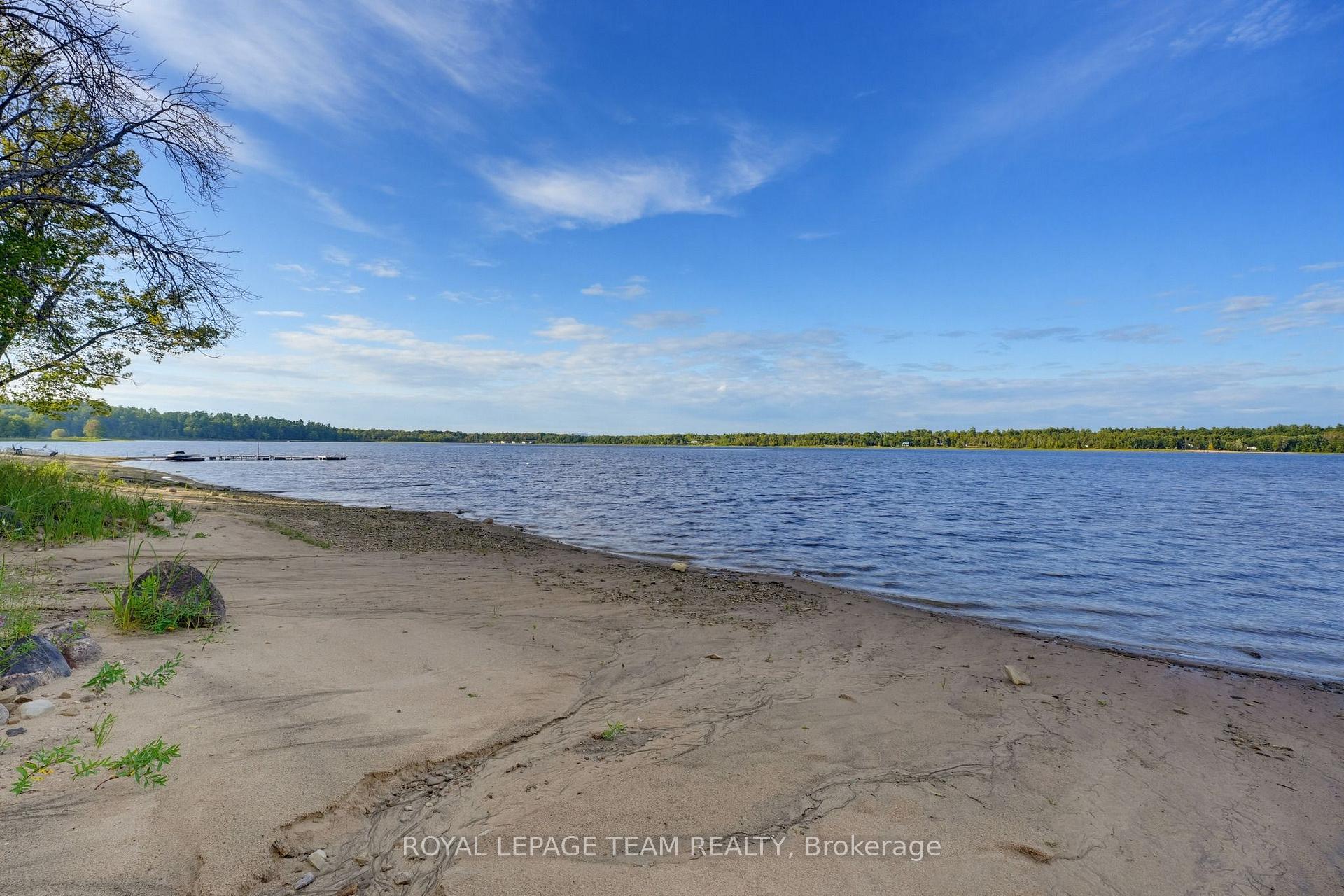 Photo 72 of 754 Forest Park Road, Laurentian Valley, Laurentian Valley — HOMEH