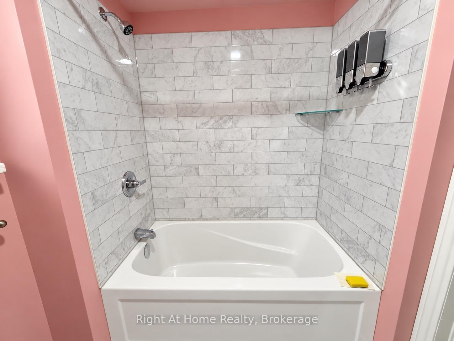 Photo 7 of 28 Dixon Street, Thunder Bay, Court / Cumberland — HOMEH