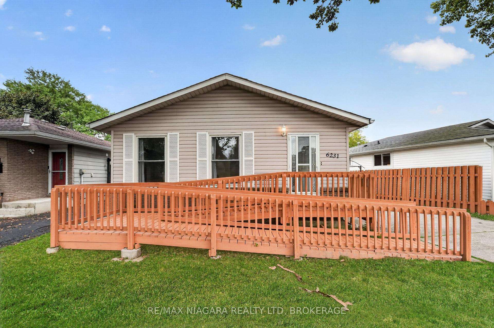Photo 2 of 6231 Johnson Drive, Niagara Falls, Church's Lane — HOMEH