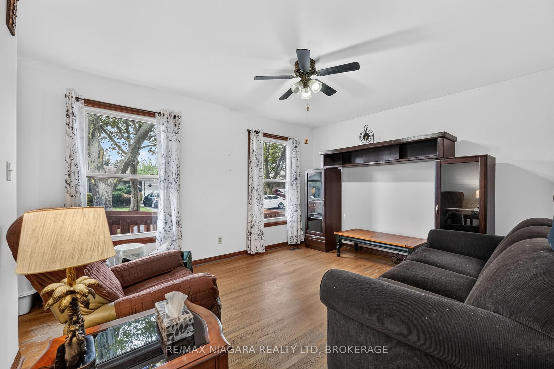 Photo 11 of 6231 Johnson Drive, Niagara Falls, Church's Lane — HOMEH