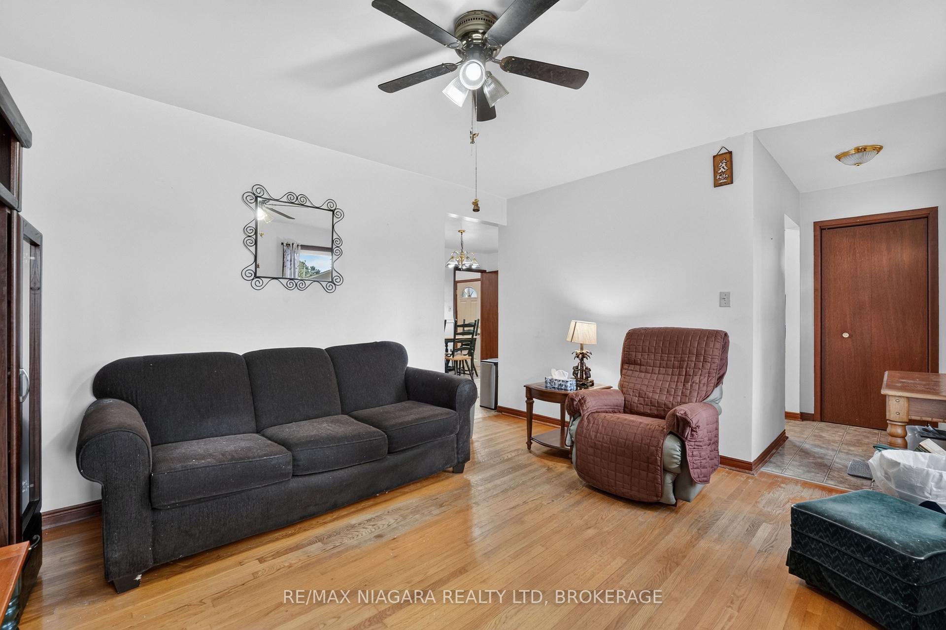Photo 13 of 6231 Johnson Drive, Niagara Falls, Church's Lane — HOMEH