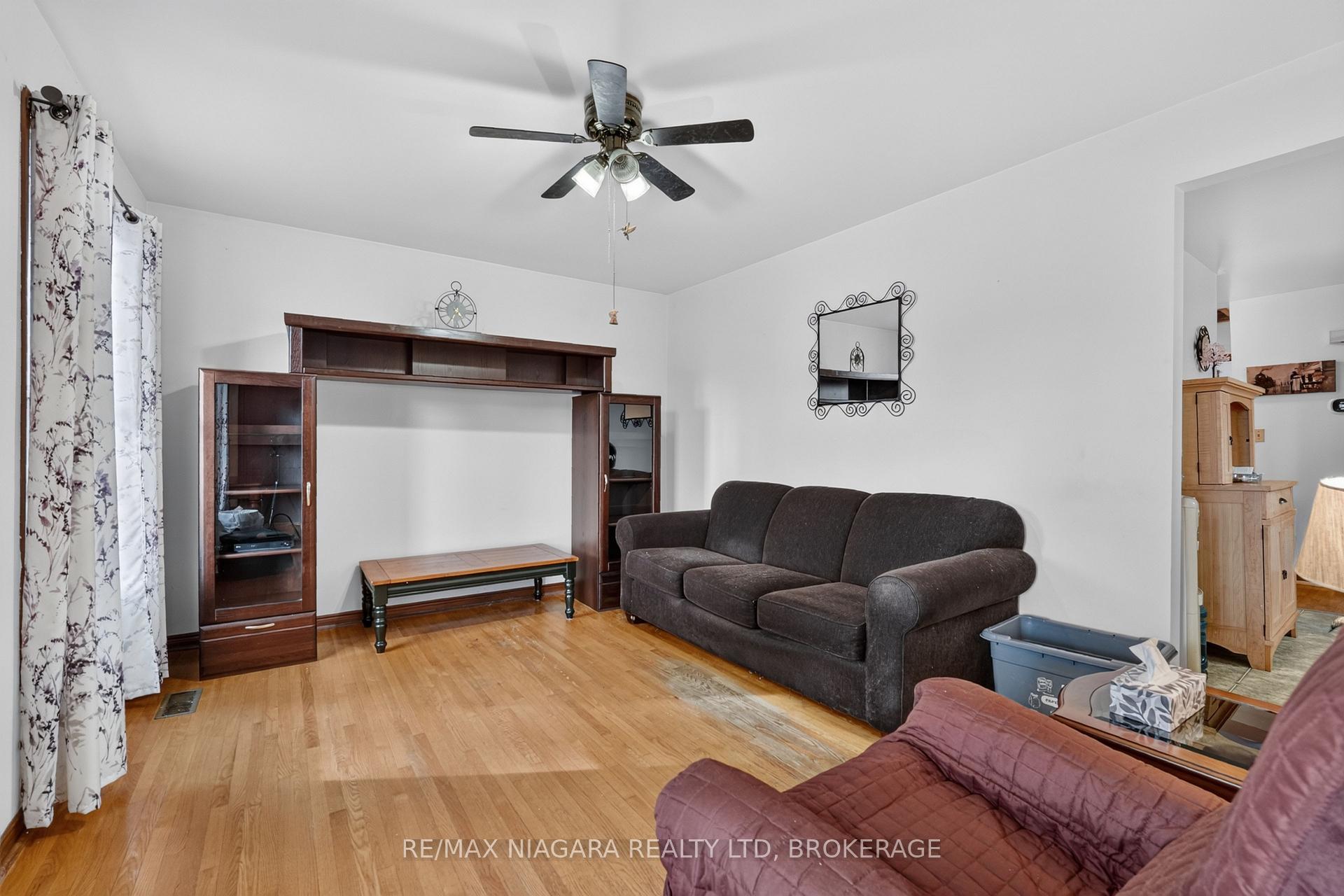 Photo 14 of 6231 Johnson Drive, Niagara Falls, Church's Lane — HOMEH