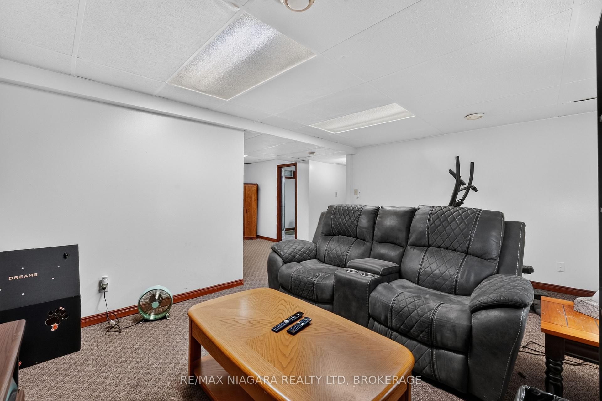 Photo 29 of 6231 Johnson Drive, Niagara Falls, Church's Lane — HOMEH