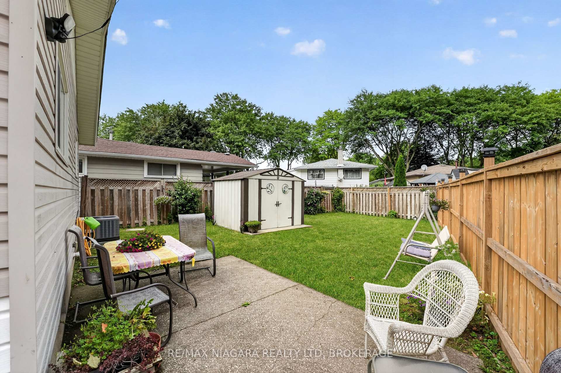 Photo 32 of 6231 Johnson Drive, Niagara Falls, Church's Lane — HOMEH