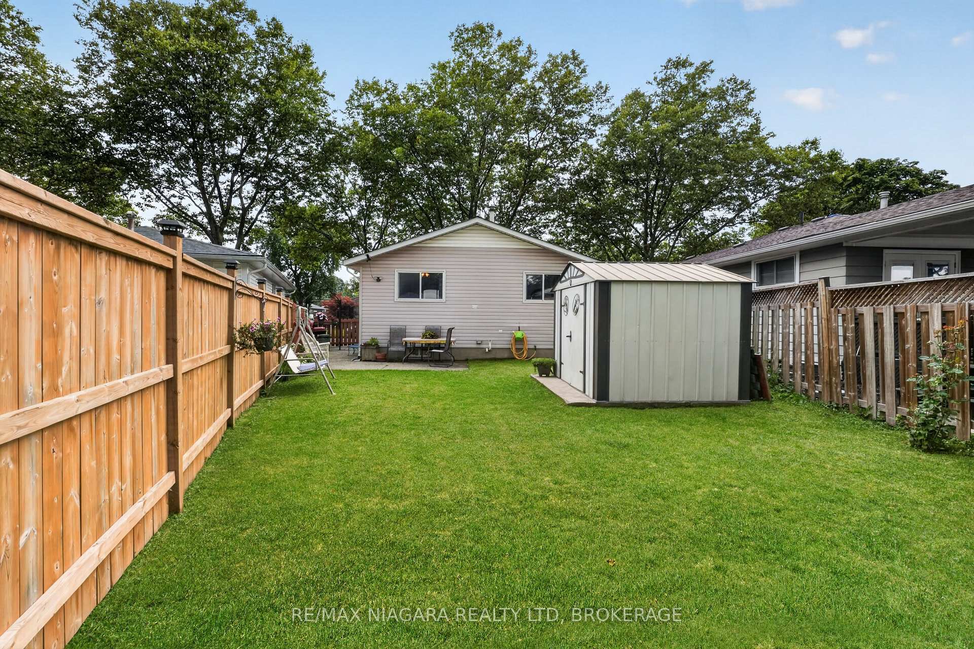 Photo 34 of 6231 Johnson Drive, Niagara Falls, Church's Lane — HOMEH