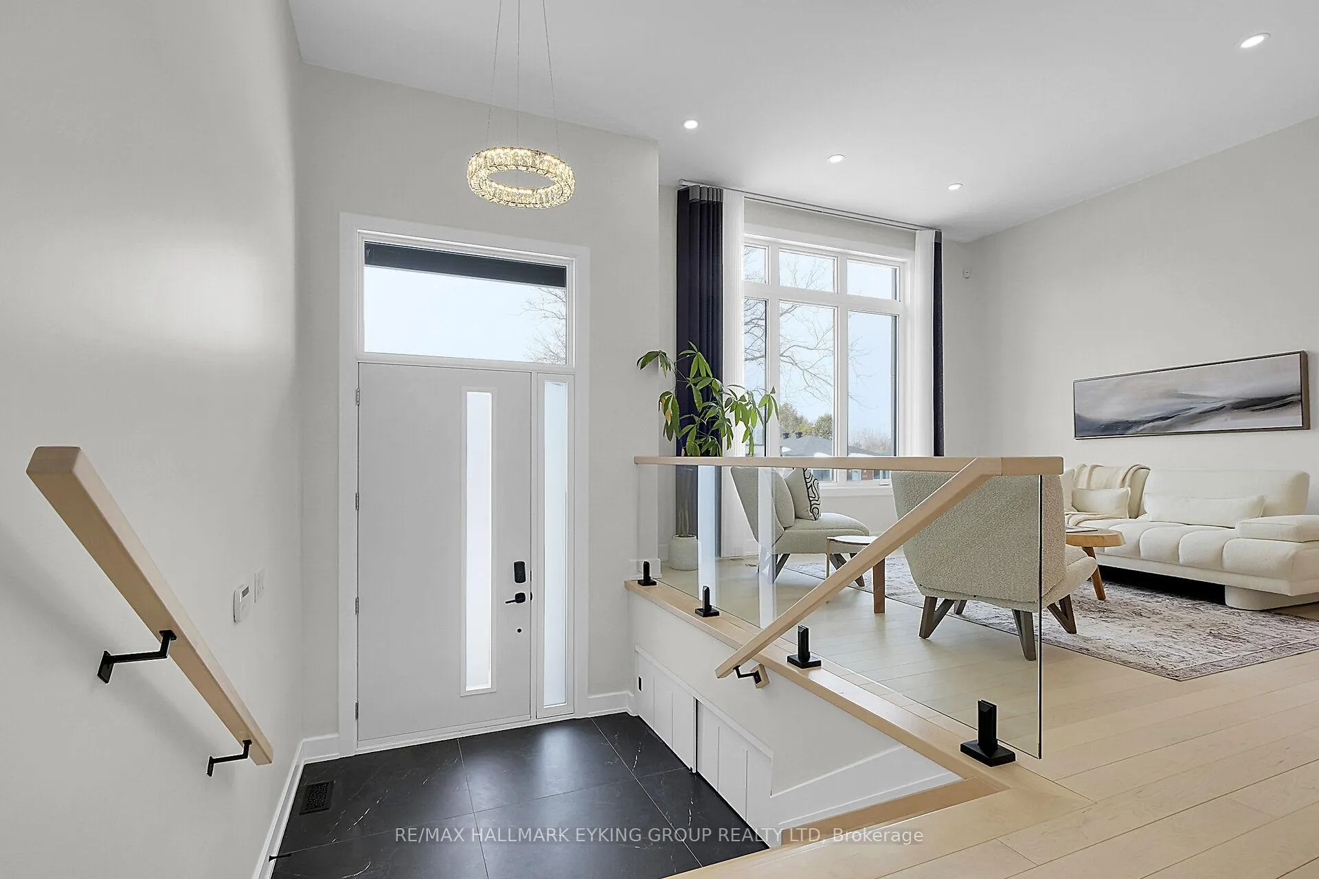 Photo 6 of 623 Rowanwood Avenue, Ottawa, McKellar/Highland — HOMEH