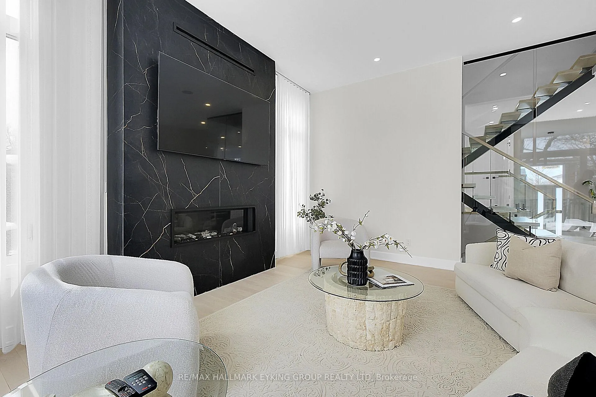 Photo 10 of 623 Rowanwood Avenue, Ottawa, McKellar/Highland — HOMEH