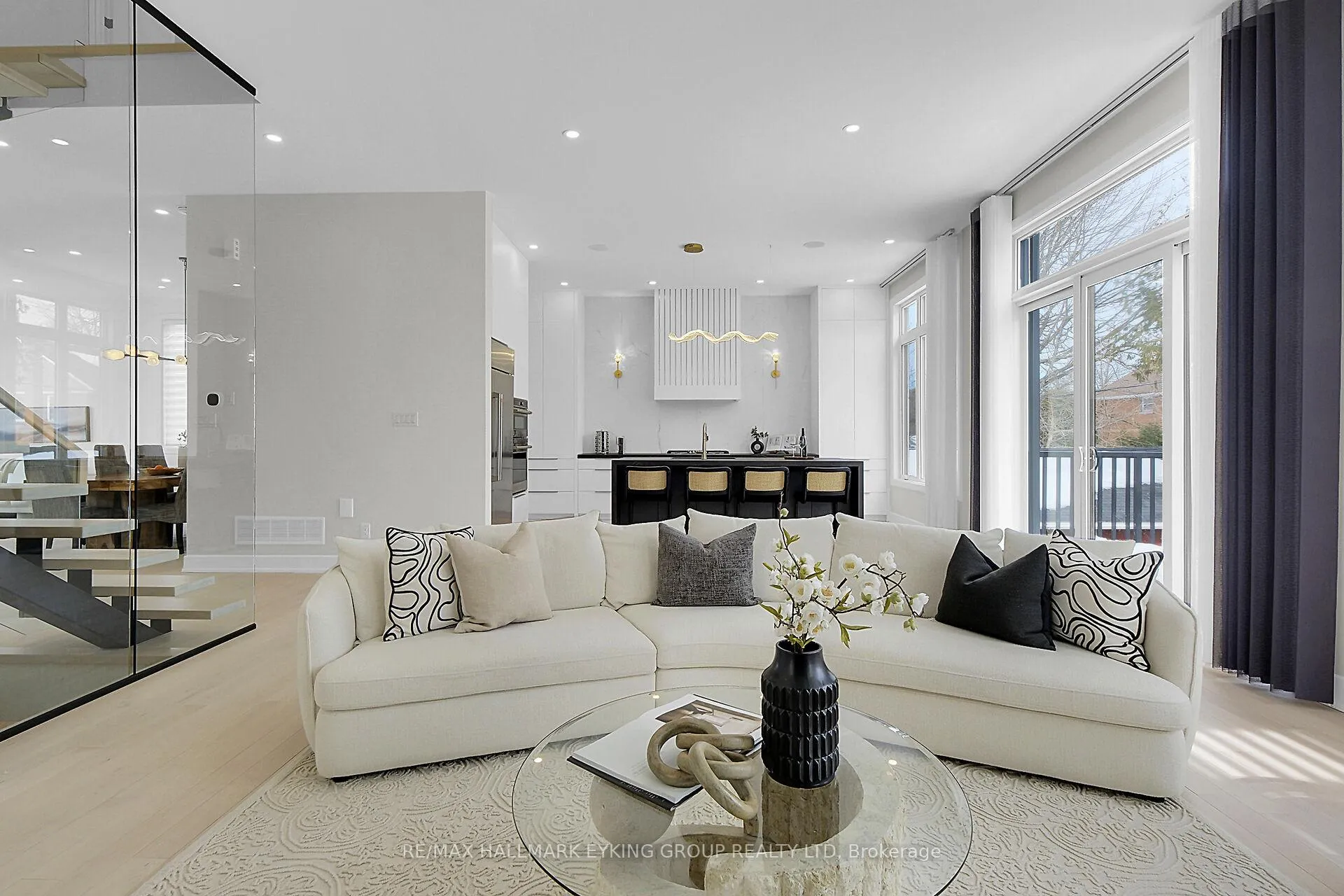 Photo 12 of 623 Rowanwood Avenue, Ottawa, McKellar/Highland — HOMEH