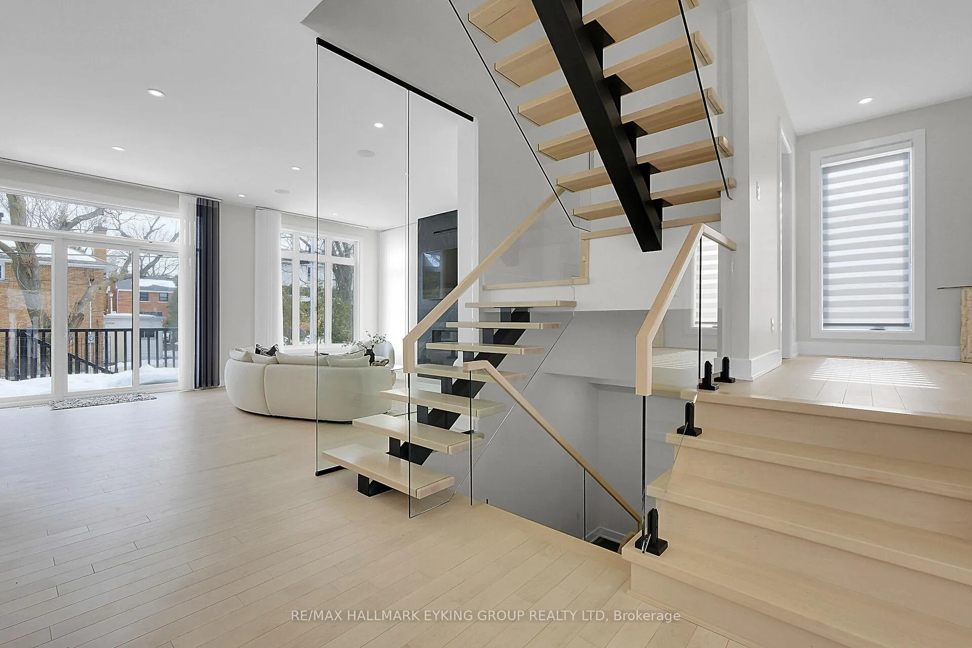 Photo 20 of 623 Rowanwood Avenue, Ottawa, McKellar/Highland — HOMEH
