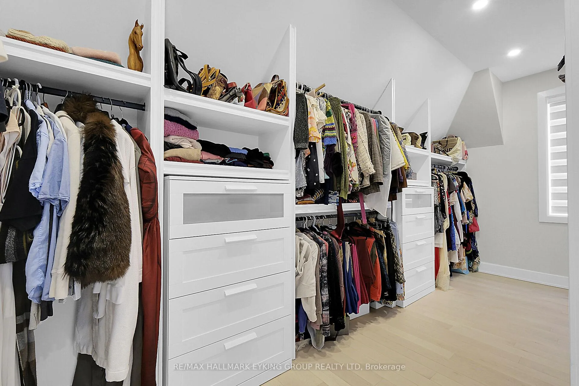 Photo 23 of 623 Rowanwood Avenue, Ottawa, McKellar/Highland — HOMEH