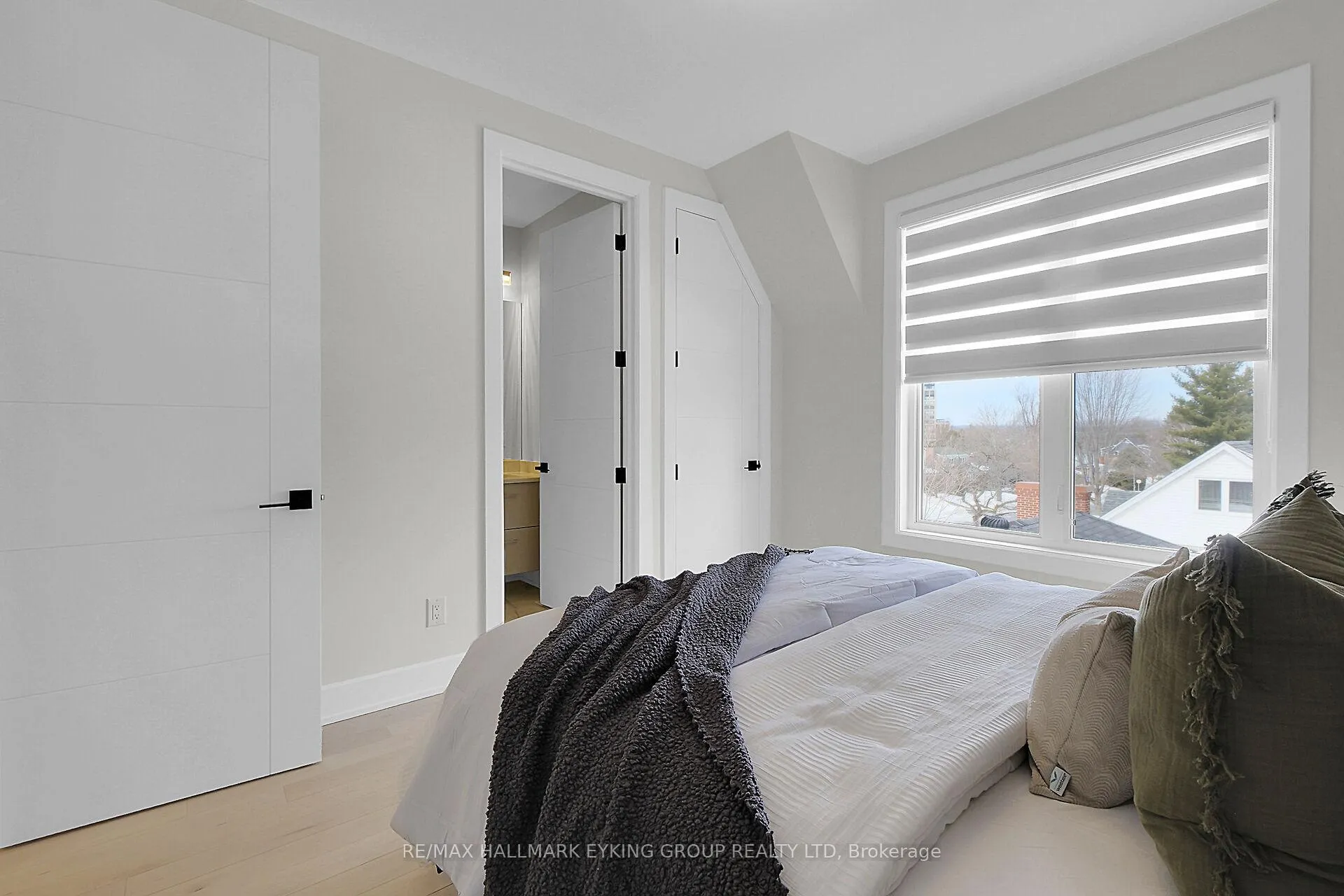 Photo 26 of 623 Rowanwood Avenue, Ottawa, McKellar/Highland — HOMEH