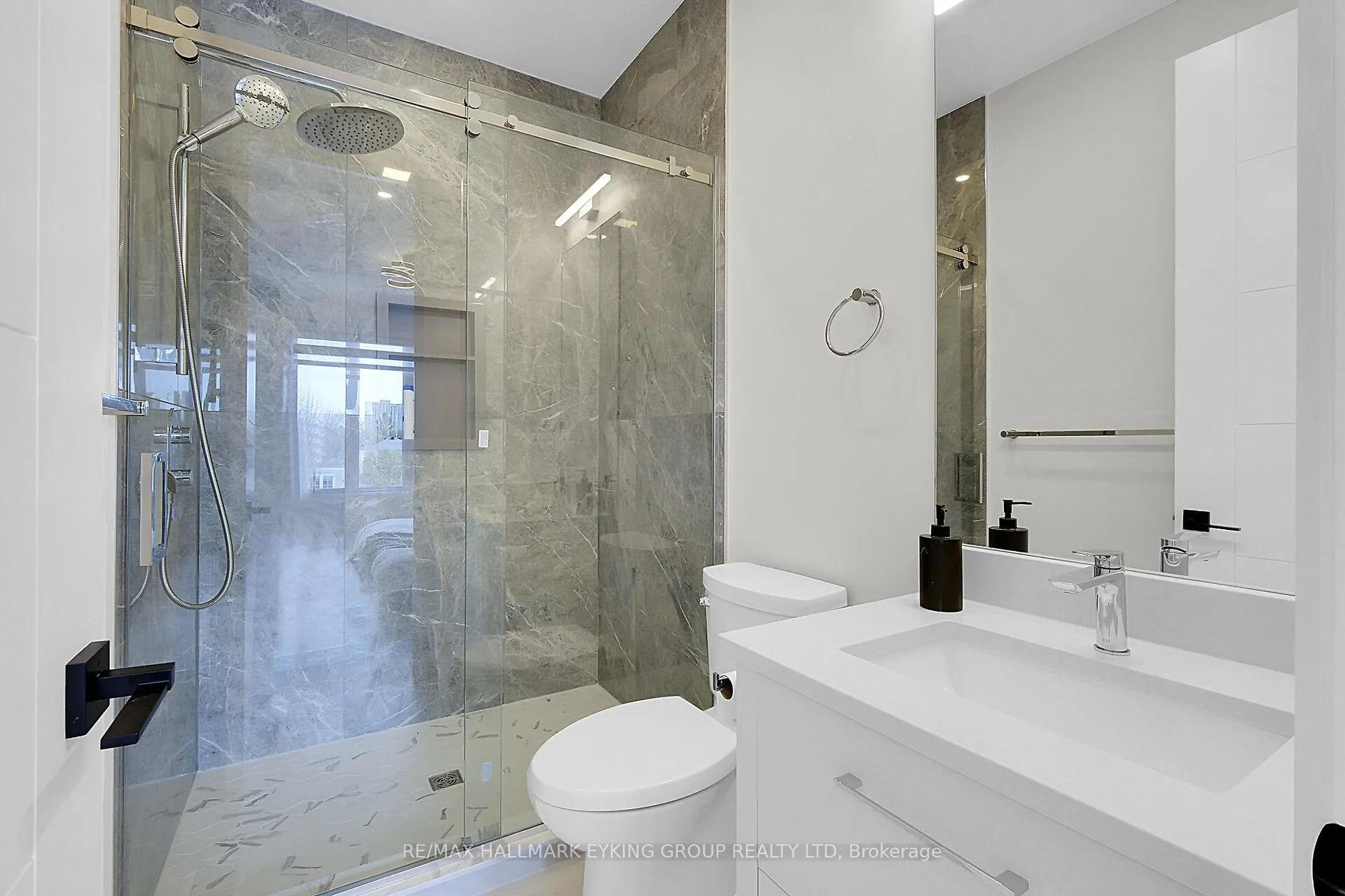 Photo 30 of 623 Rowanwood Avenue, Ottawa, McKellar/Highland — HOMEH
