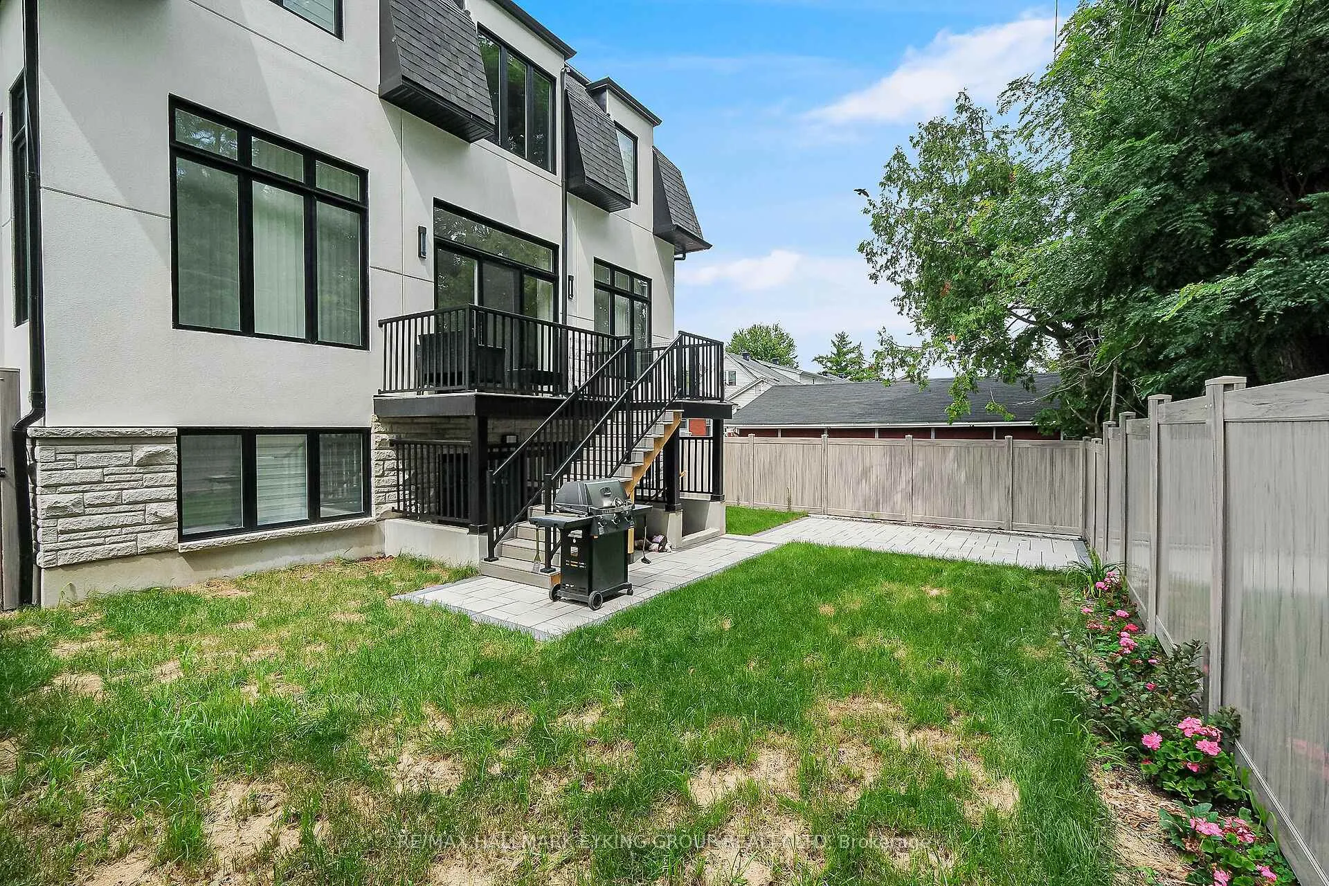 Photo 47 of 623 Rowanwood Avenue, Ottawa, McKellar/Highland — HOMEH
