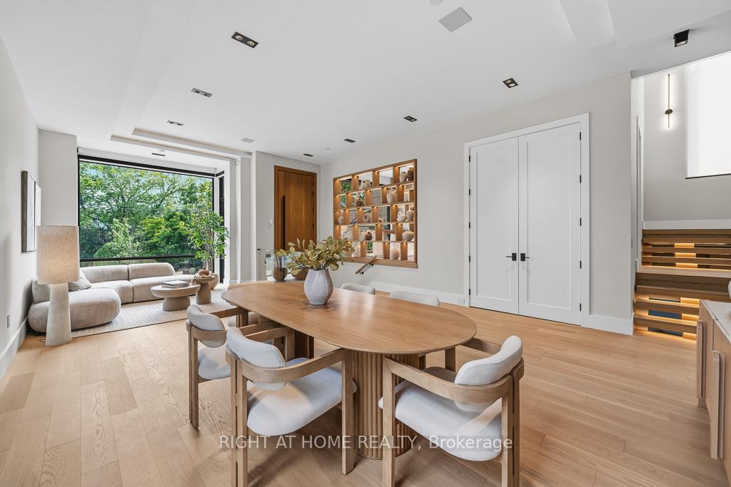 Photo 7 of 77 Walder Avenue, North York, Bridle Path-Sunnybrook-York Mills — HOMEH