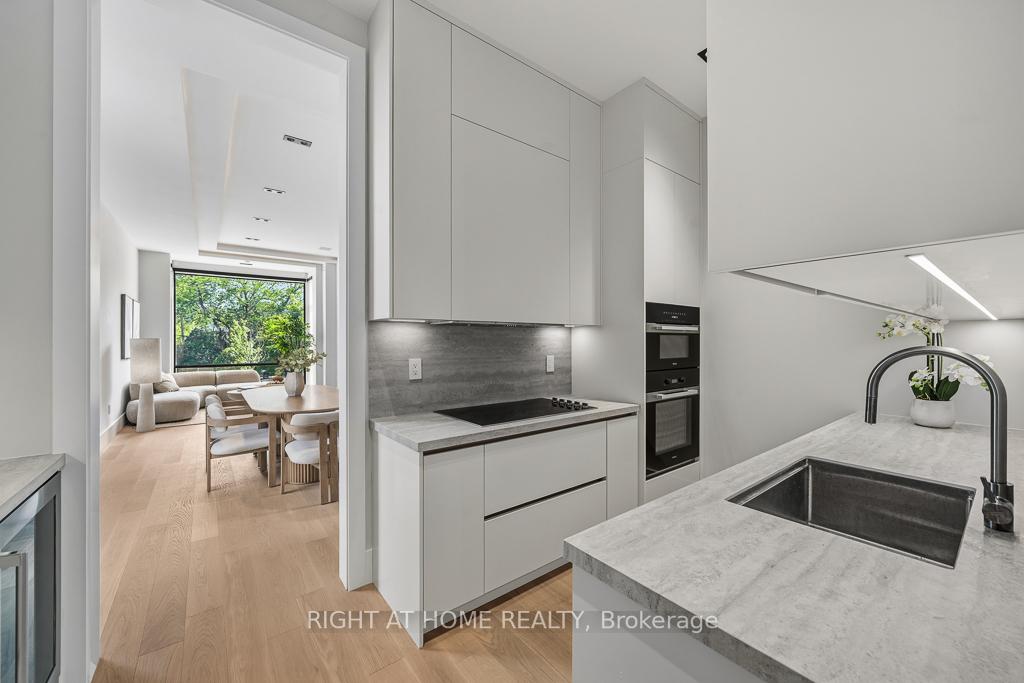 Photo 17 of 77 Walder Avenue, North York, Bridle Path-Sunnybrook-York Mills — HOMEH