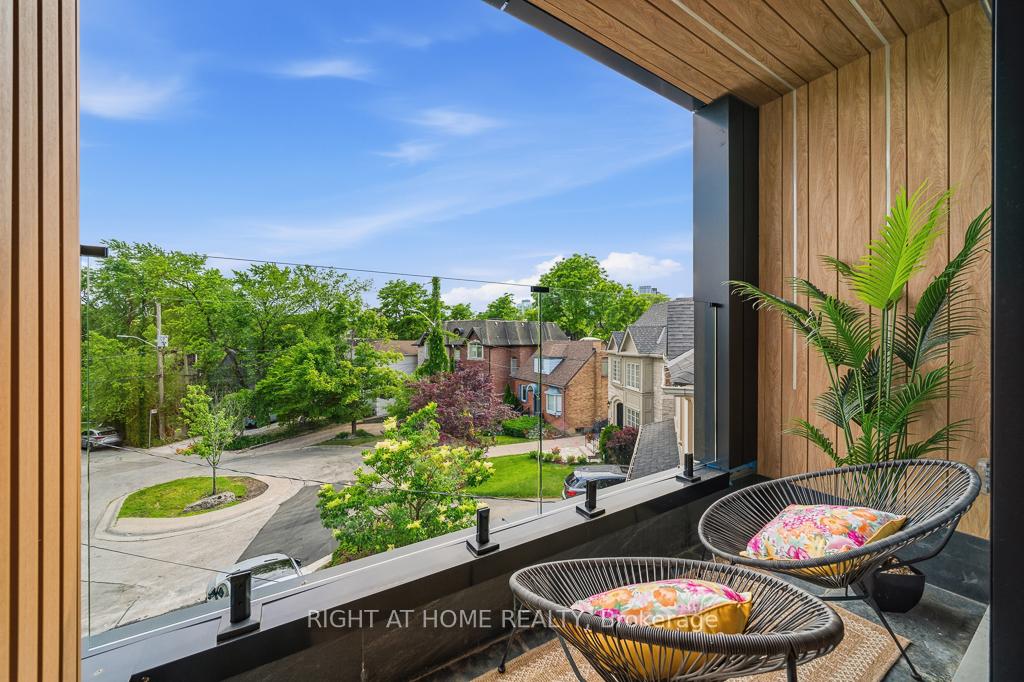 Photo 32 of 77 Walder Avenue, North York, Bridle Path-Sunnybrook-York Mills — HOMEH