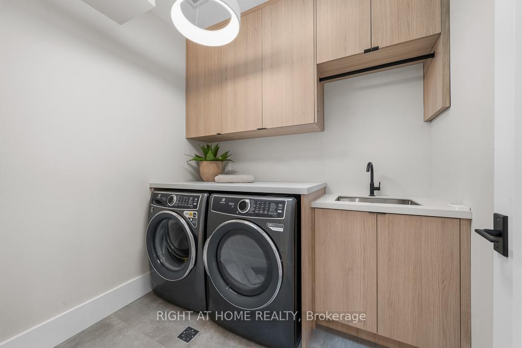 Photo 36 of 77 Walder Avenue, North York, Bridle Path-Sunnybrook-York Mills — HOMEH