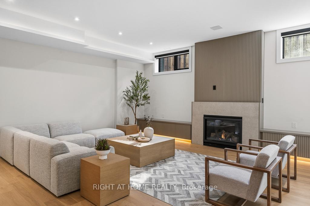 Photo 39 of 77 Walder Avenue, North York, Bridle Path-Sunnybrook-York Mills — HOMEH