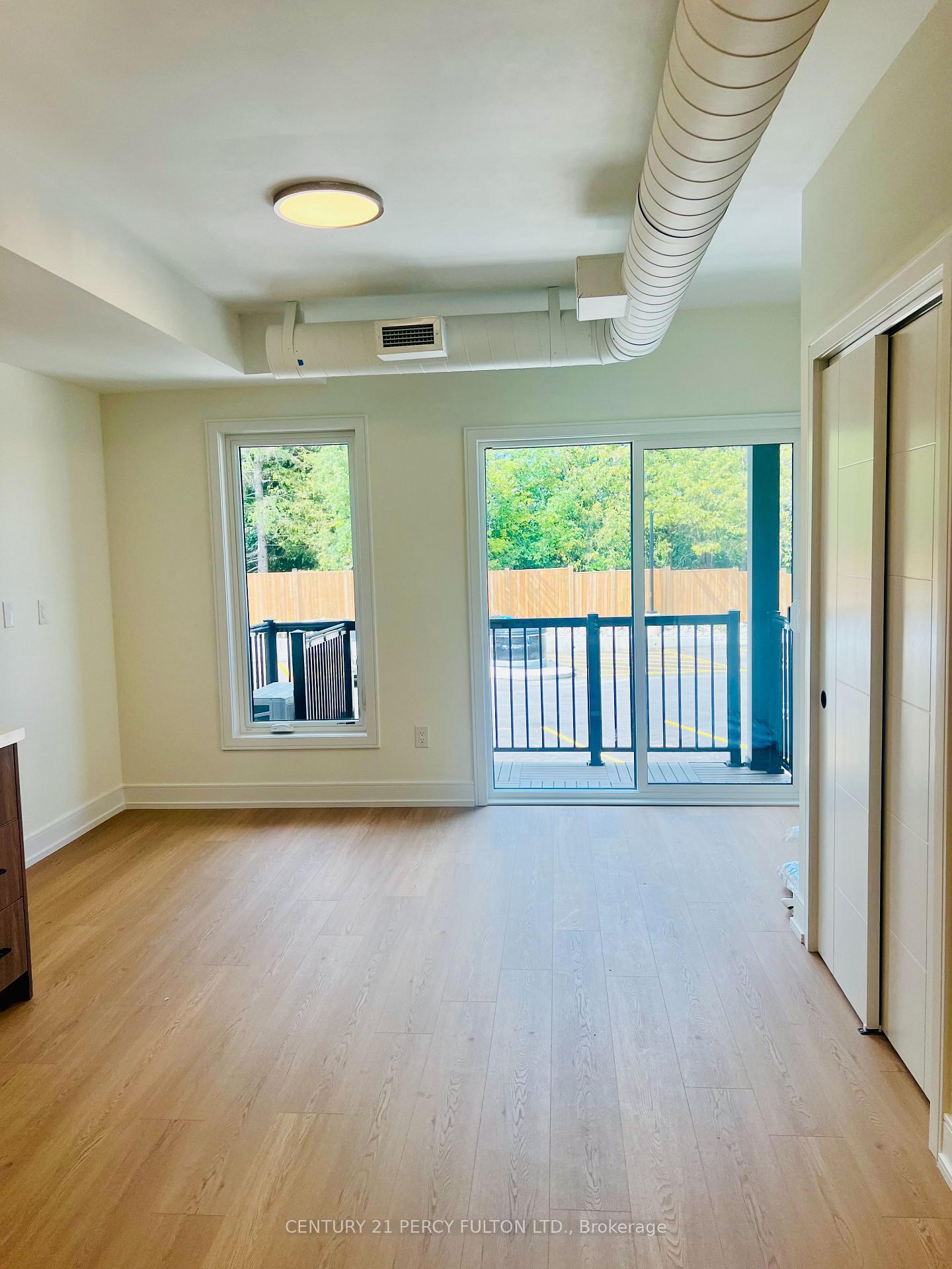 Photo 7 of Unit 17, 854 Doon Village Road W, Kitchener, Pioneer Park — HOMEH