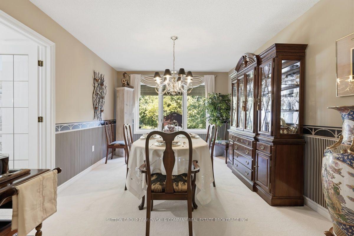 Photo 10 of 80 Carnegie Lane, London, South P — HOMEH