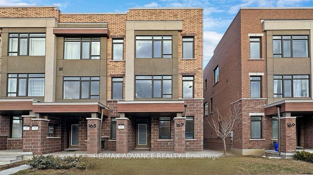 Photo 1 of 167 Salterton Circle, Vaughan, Rural Vaughan — HOMEH