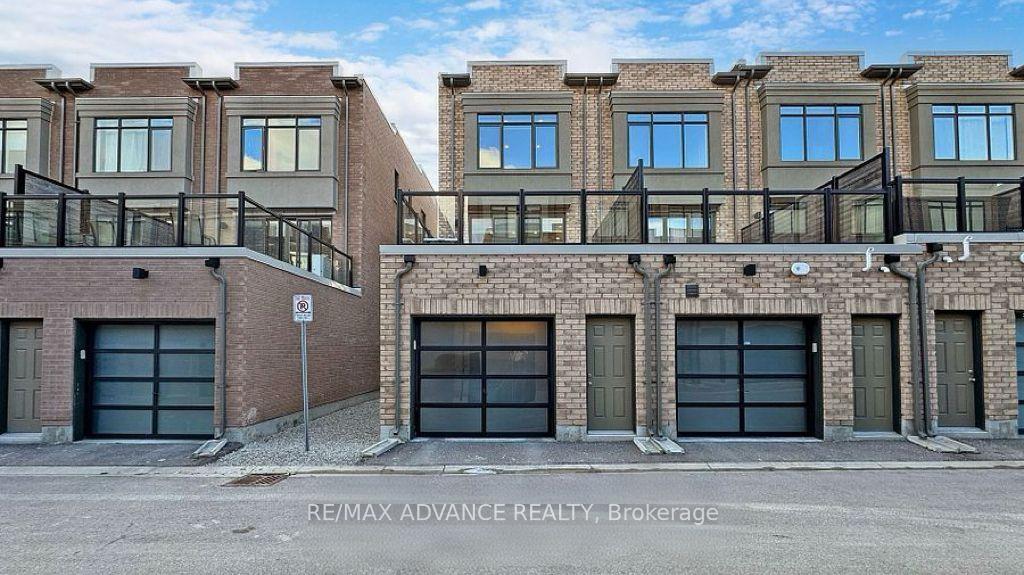 Photo 12 of 167 Salterton Circle, Vaughan, Rural Vaughan — HOMEH