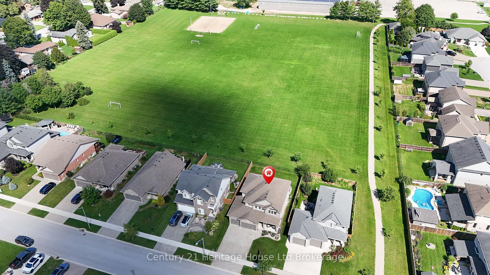 Photo 2 of 91 Boyd Boulevard, Zorra, Thamesford — HOMEH