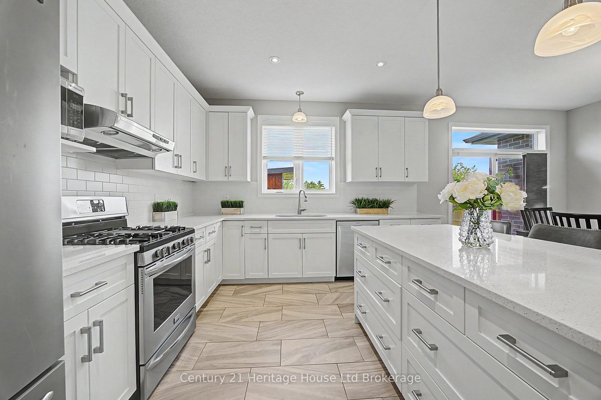 Photo 14 of 91 Boyd Boulevard, Zorra, Thamesford — HOMEH
