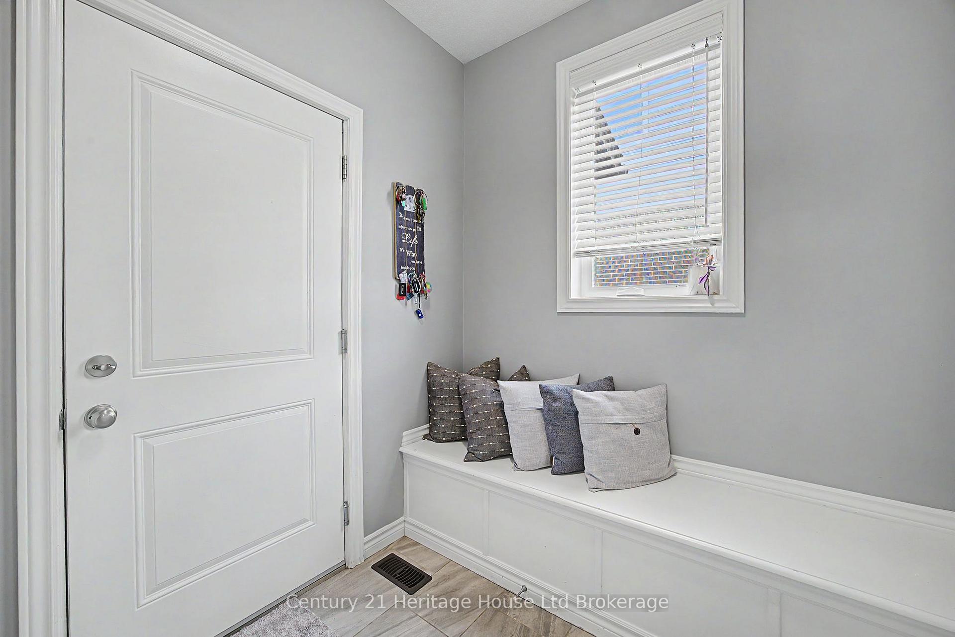 Photo 20 of 91 Boyd Boulevard, Zorra, Thamesford — HOMEH
