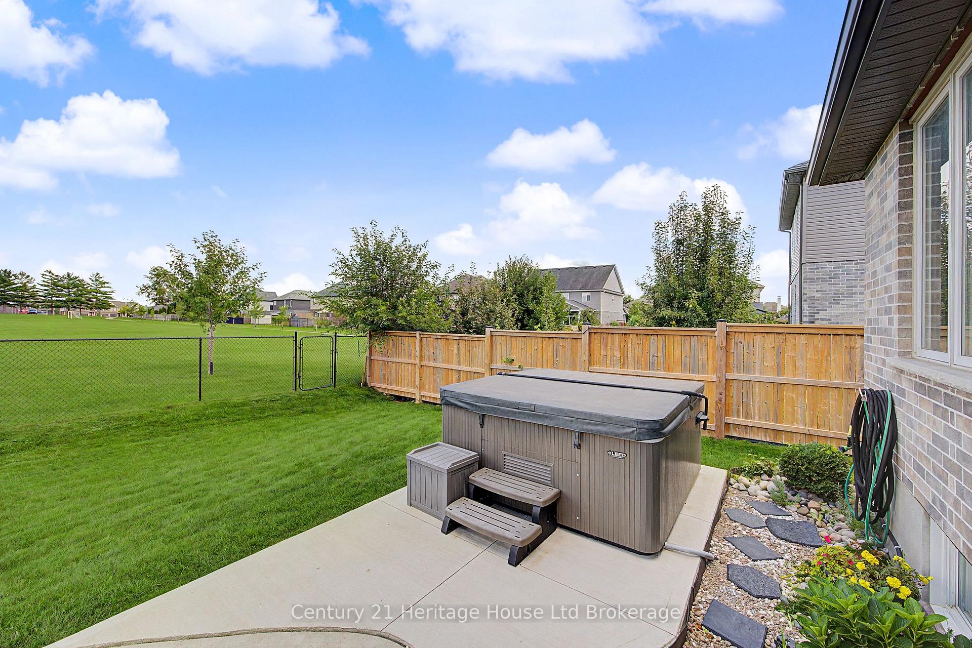 Photo 34 of 91 Boyd Boulevard, Zorra, Thamesford — HOMEH