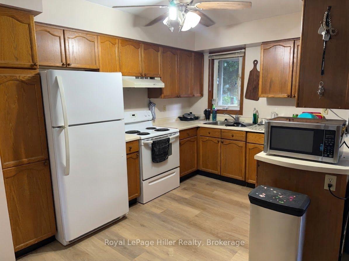 Photo 5 of 321 Maple Avenue, Stratford — HOMEH