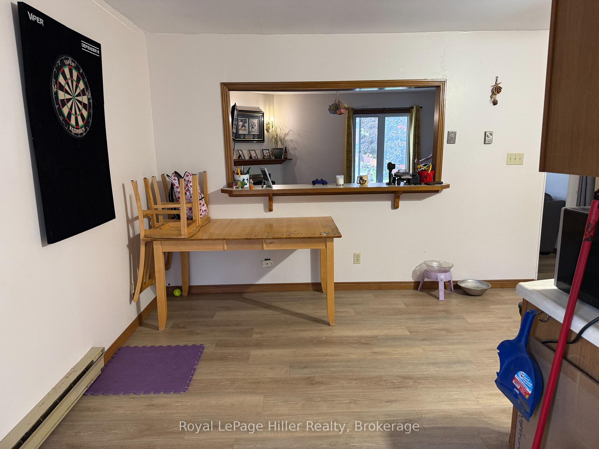 Photo 7 of 321 Maple Avenue, Stratford — HOMEH