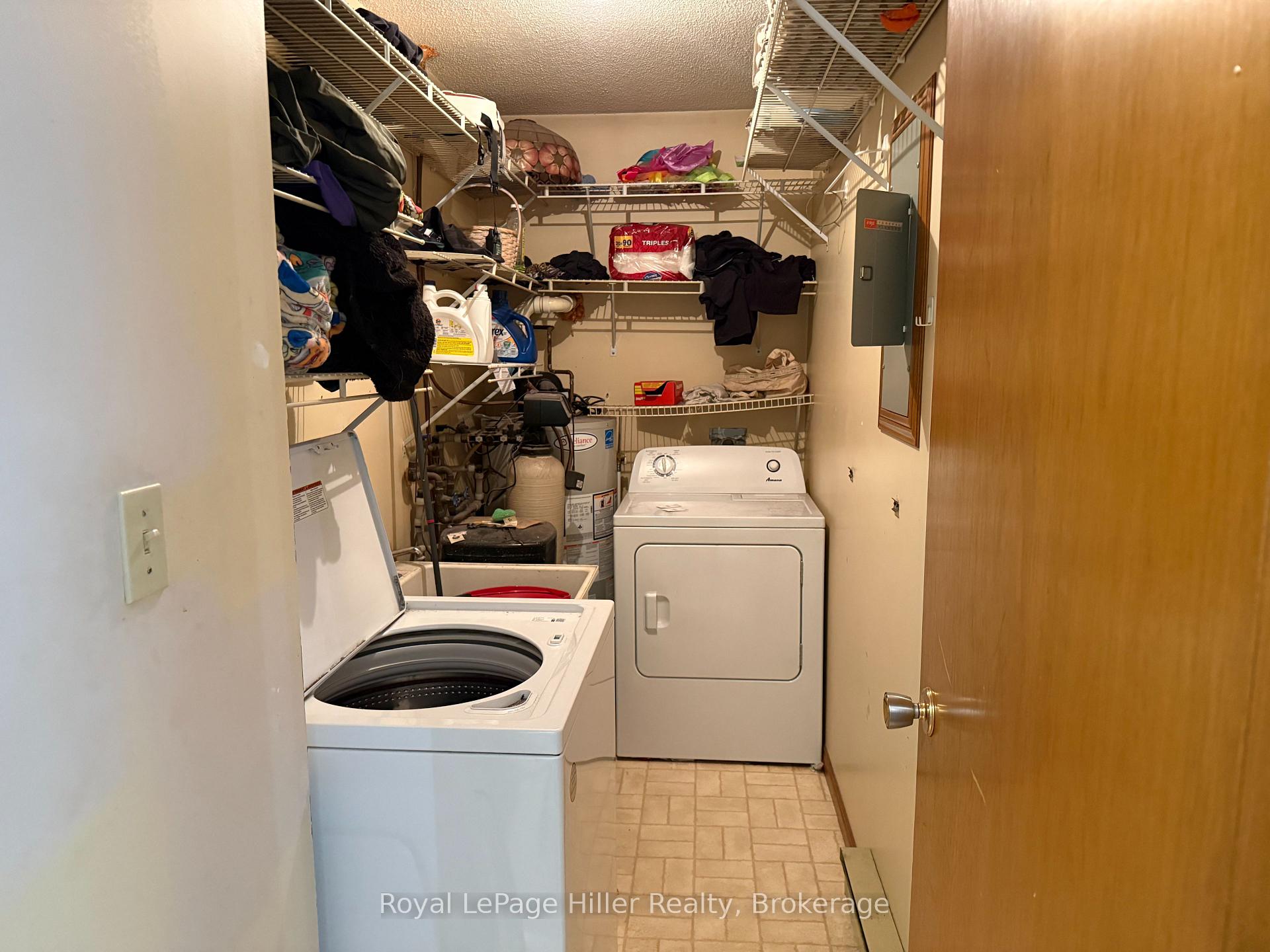 Photo 11 of 321 Maple Avenue, Stratford — HOMEH