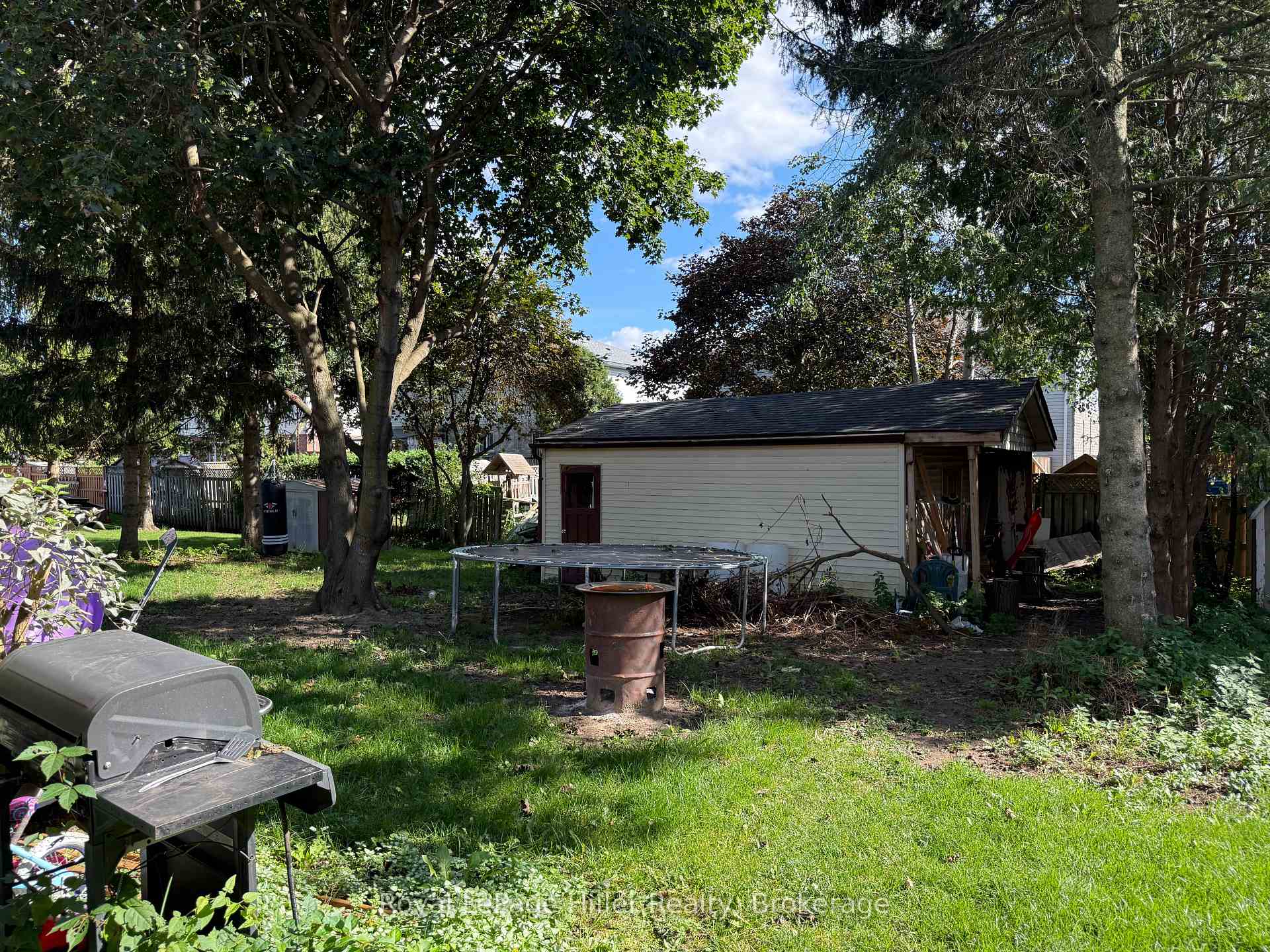 Photo 12 of 321 Maple Avenue, Stratford — HOMEH