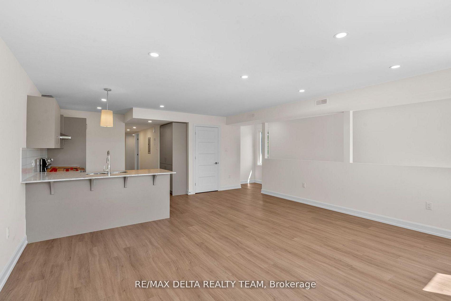 Photo 9 of Unit 3, 77A Granton Avenue, Ottawa, Meadowlands/St. Claire Gardens — HOMEH